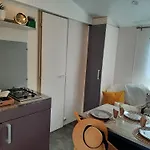 营地 De La Bageasse 布里尤德